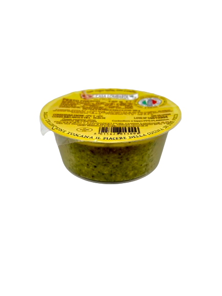 tarro de pesto fresco italiano con albahaca y piñones